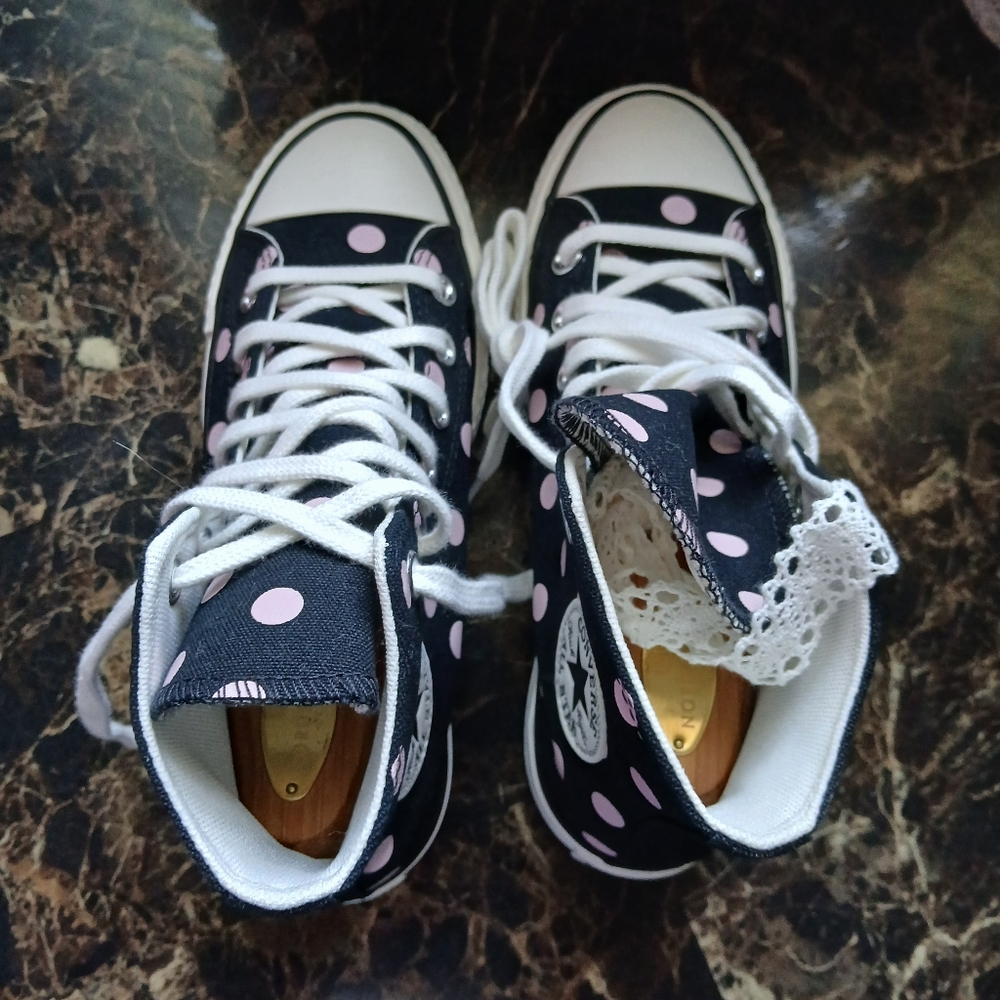 Sold CTAS Lift Hi Polk-A-Dot Platform/Lifestyle Shoes Size 7.5 for Women - Picture 7 of 11